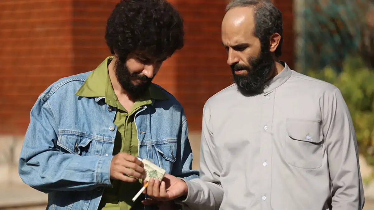 تصویر 4 از فیلم لباس شخصی